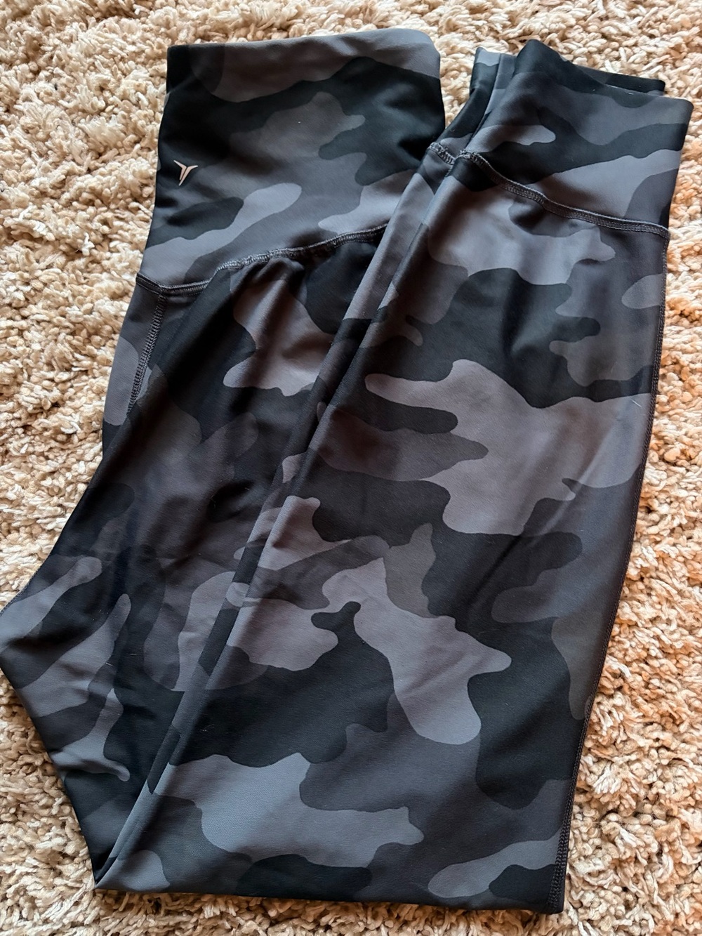 Old Navy Black & Gray Camo High-Waist Track Joggers